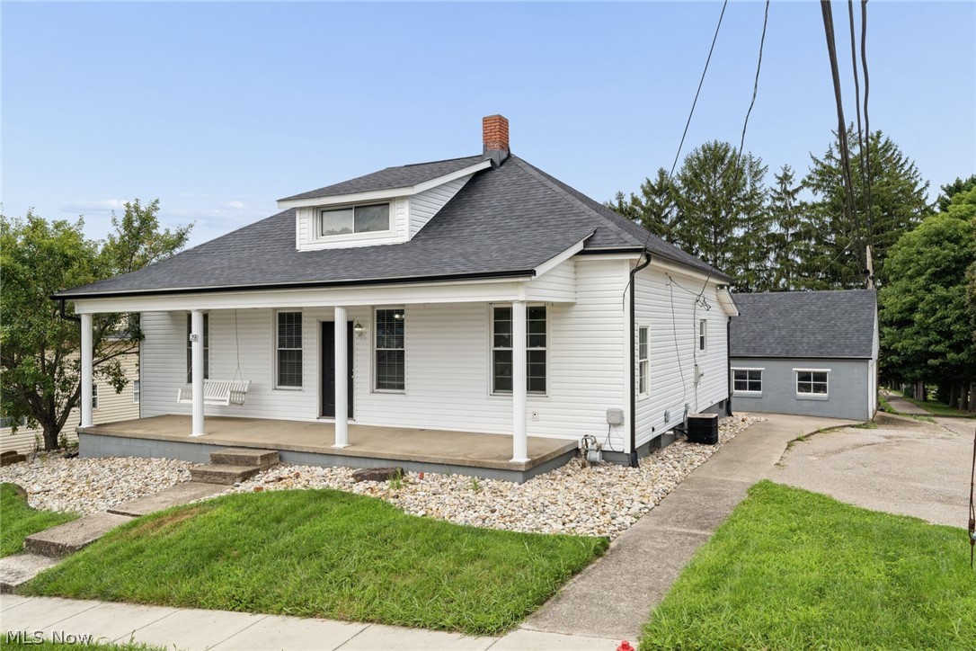 29 S West Street Thornville OH 43076