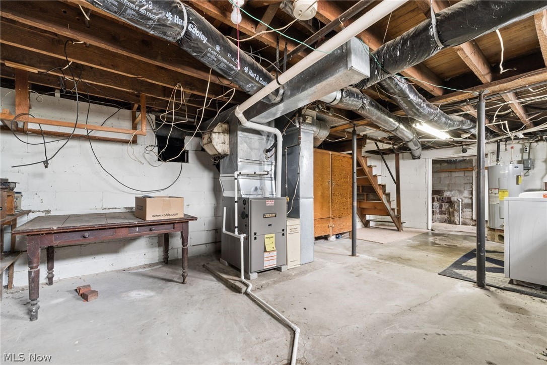 29 S West Street Thornville OH 43076