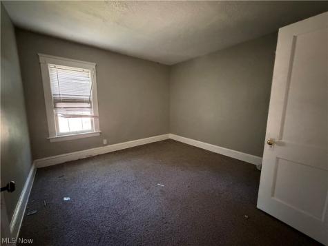 557 E 117th Street Cleveland OH 44108