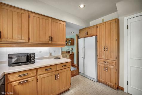 21439 Claythorne Road Shaker Heights OH 44122
