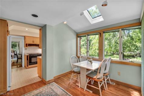 21439 Claythorne Road Shaker Heights OH 44122