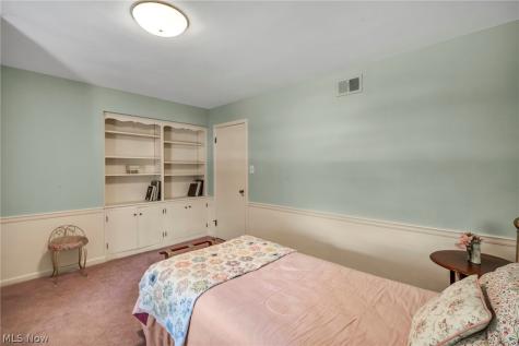 21439 Claythorne Road Shaker Heights OH 44122