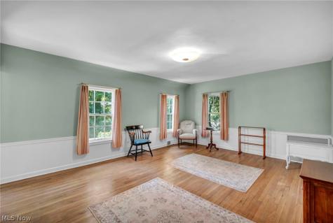21439 Claythorne Road Shaker Heights OH 44122