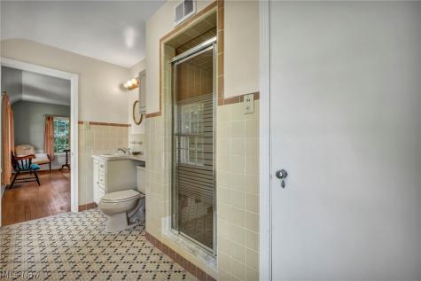 21439 Claythorne Road Shaker Heights OH 44122