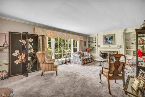 21439 Claythorne Road Shaker Heights OH 44122