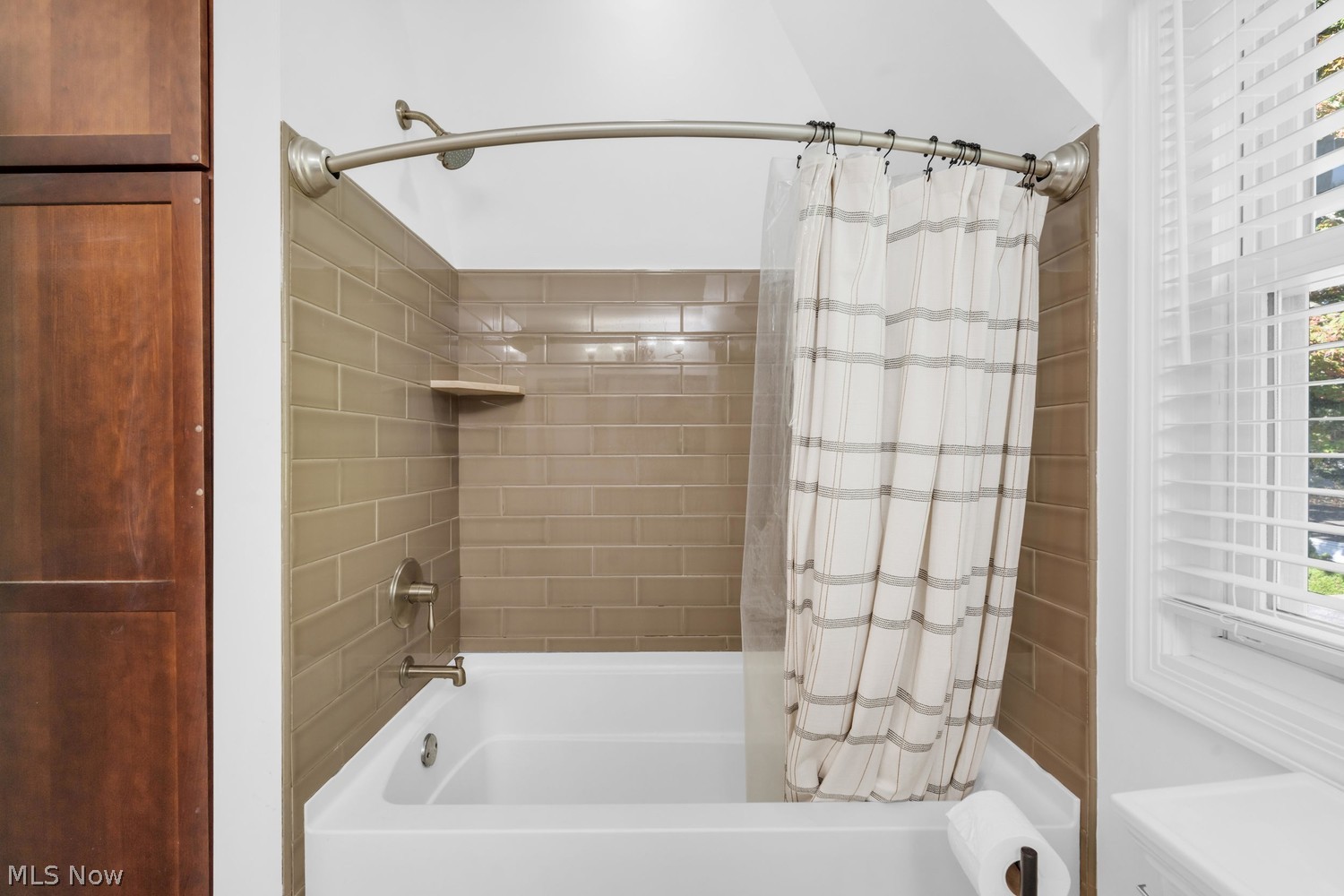 21576 Kenwood Avenue Rocky River OH 44116