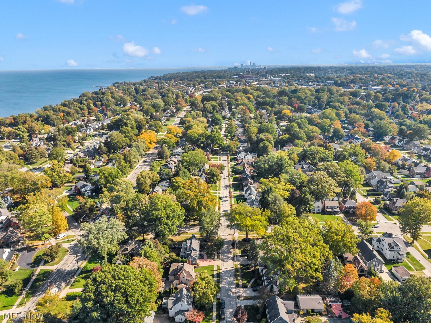 21576 Kenwood Avenue Rocky River OH 44116