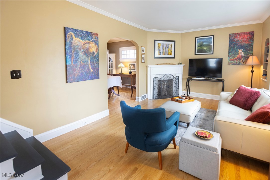 1314 Chase Avenue Lakewood OH 44107