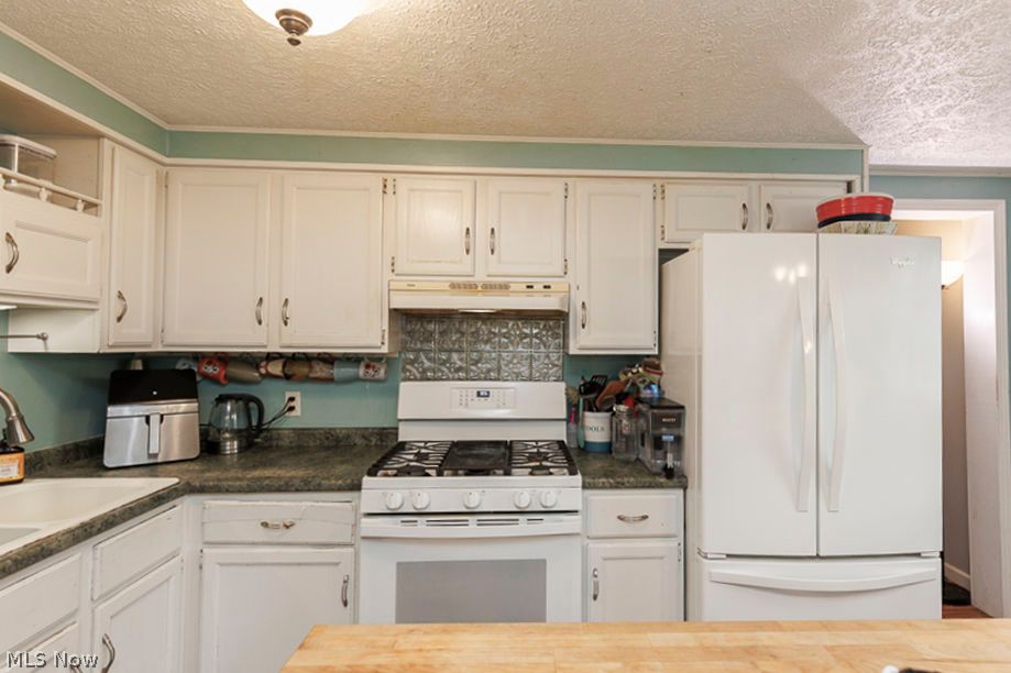 15103 South Street Wakeman OH 44889