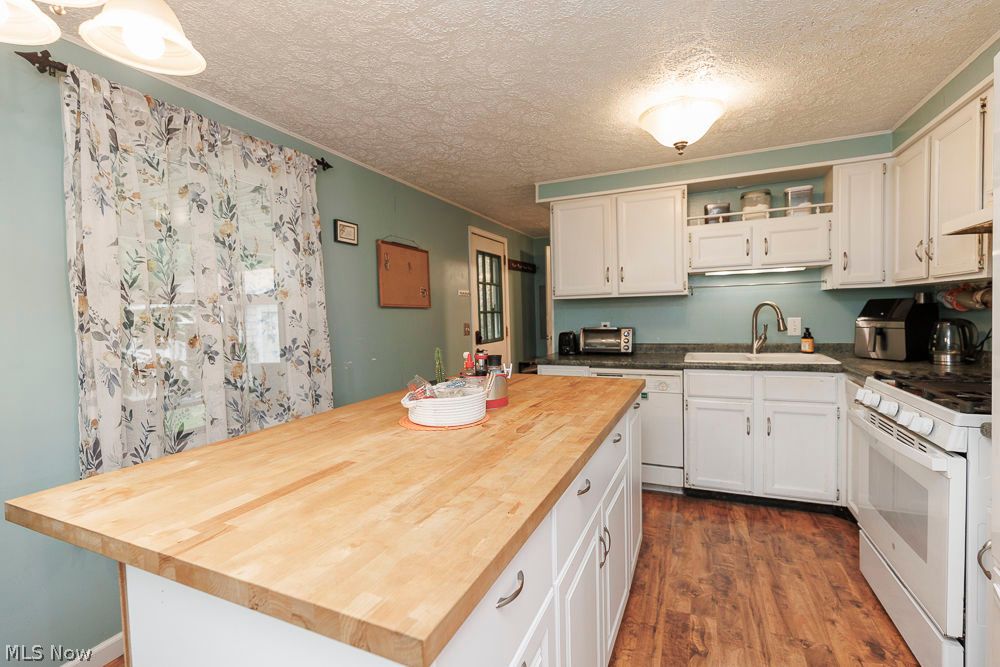 15103 South Street Wakeman OH 44889