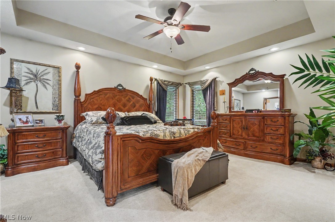 40 W Maple Drive Seville OH 44273