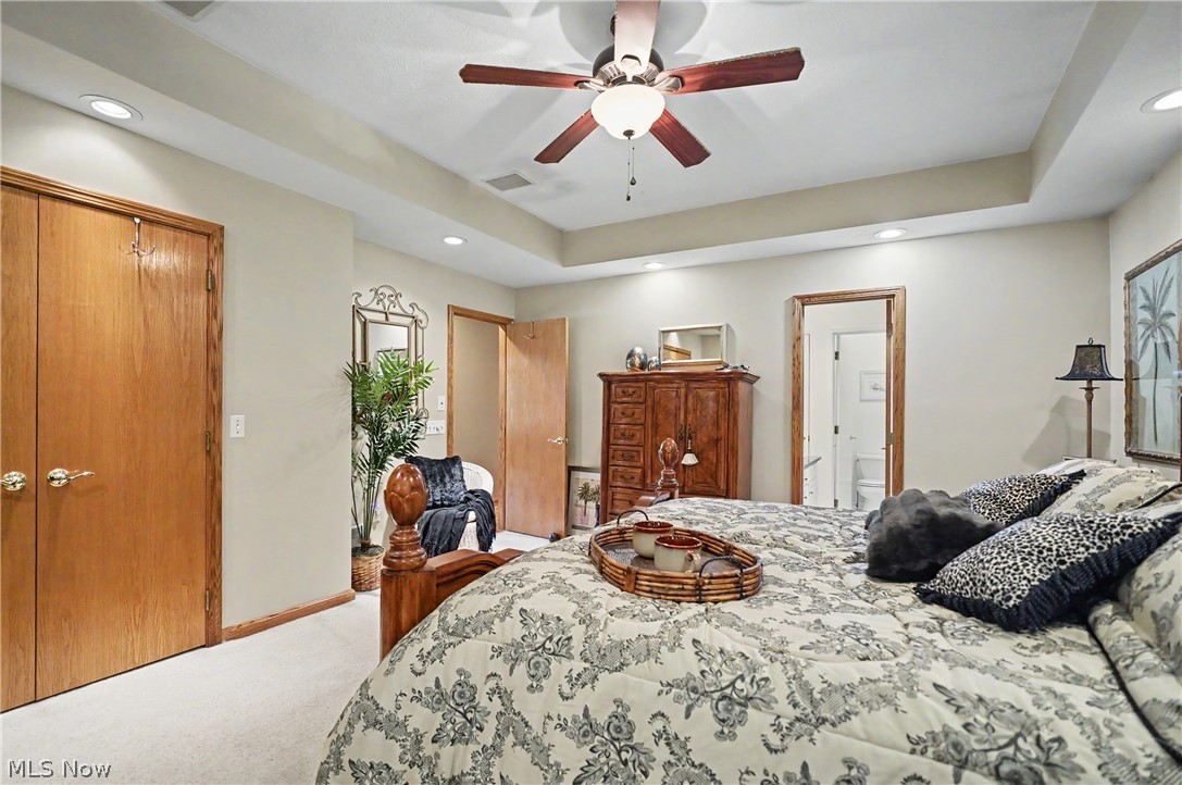40 W Maple Drive Seville OH 44273