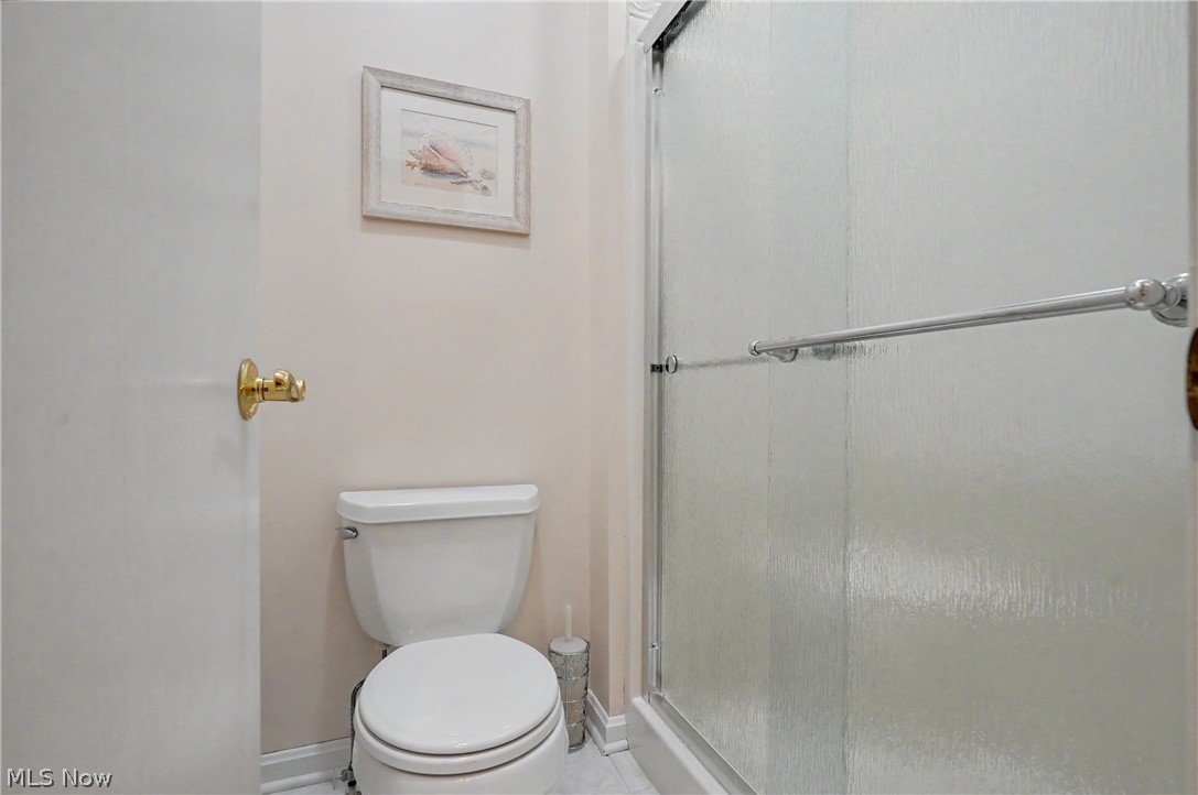 40 W Maple Drive Seville OH 44273