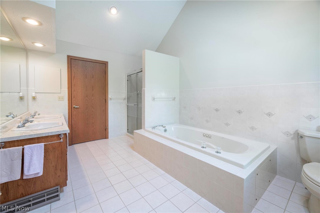 6986 Kingscote Park Independence OH 44131