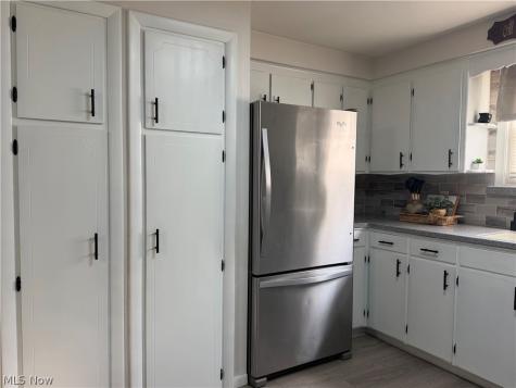 538 S Silver Street Louisville OH 44641