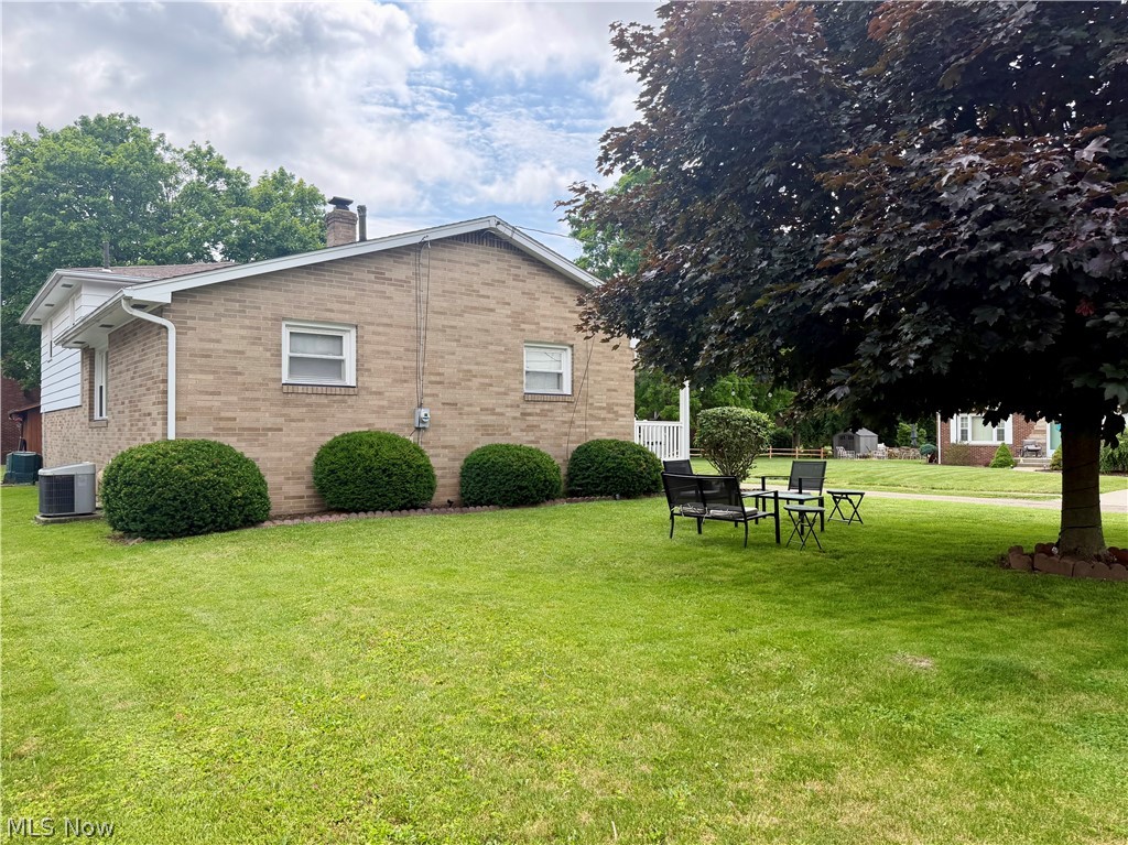 538 S Silver Street Louisville OH 44641