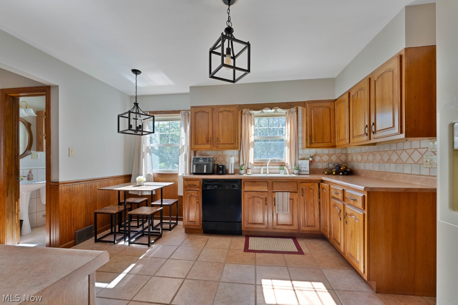 239 N Cadillac Drive Youngstown OH 44512