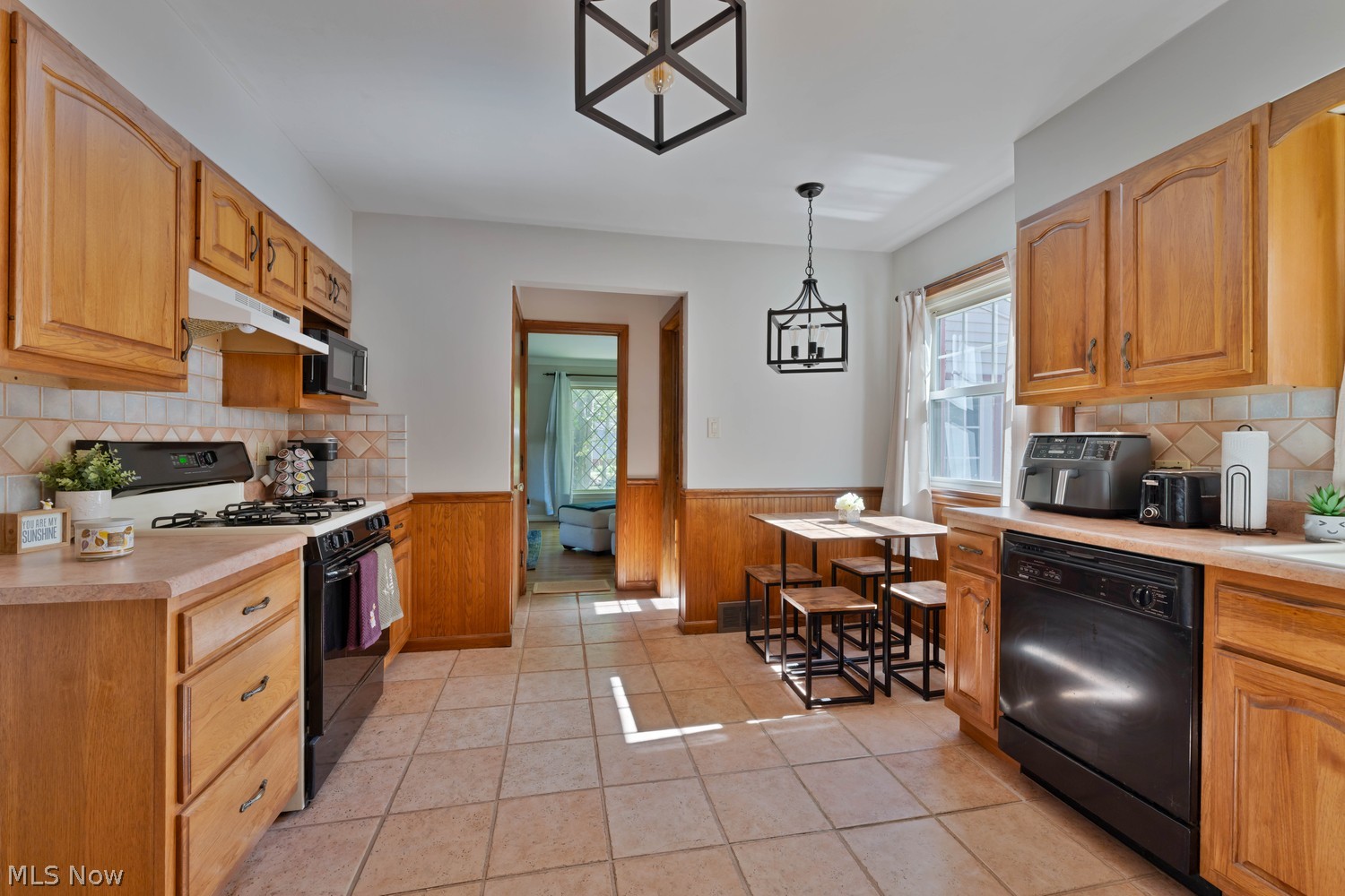 239 N Cadillac Drive Youngstown OH 44512