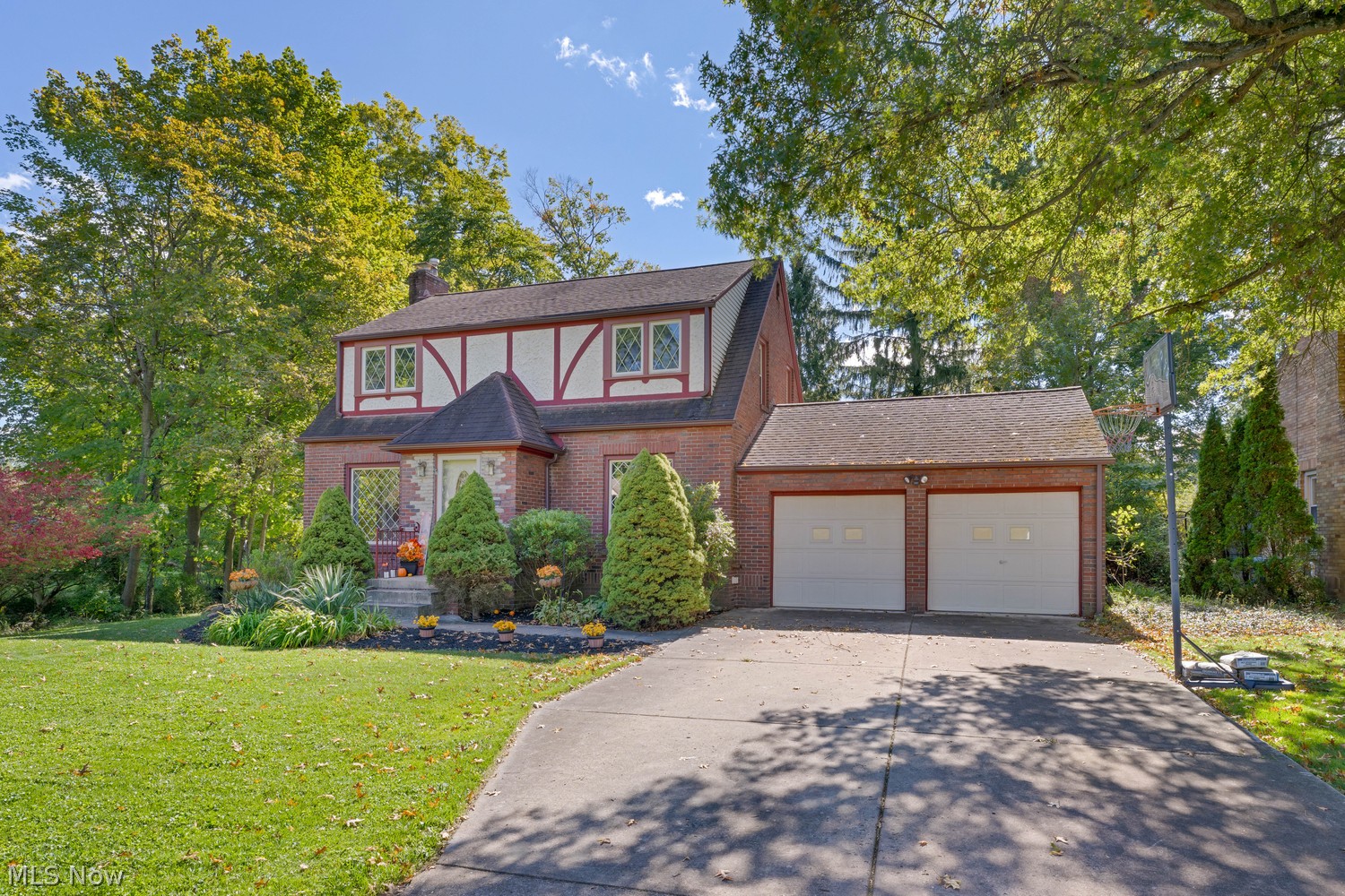 239 N Cadillac Drive Youngstown OH 44512