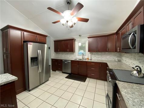 198 Crestwood Drive Avon Lake OH 44012