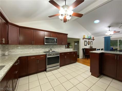 198 Crestwood Drive Avon Lake OH 44012