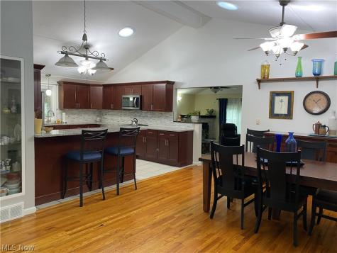 198 Crestwood Drive Avon Lake OH 44012