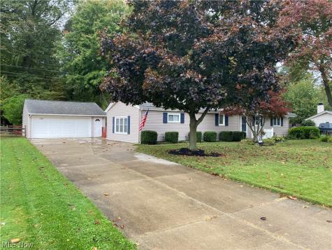 198 Crestwood Drive Avon Lake OH 44012