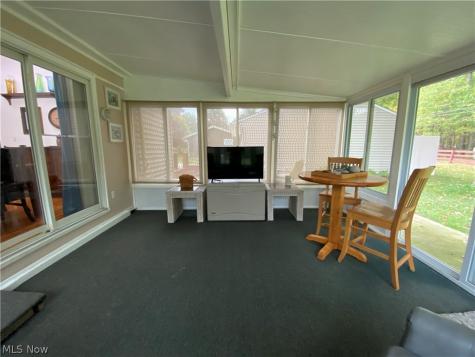 198 Crestwood Drive Avon Lake OH 44012