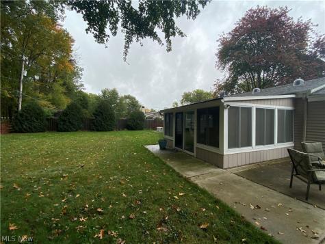 198 Crestwood Drive Avon Lake OH 44012