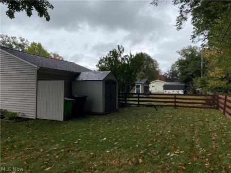 198 Crestwood Drive Avon Lake OH 44012