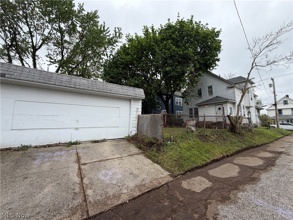 2801 Tampa Avenue Cleveland OH 44109