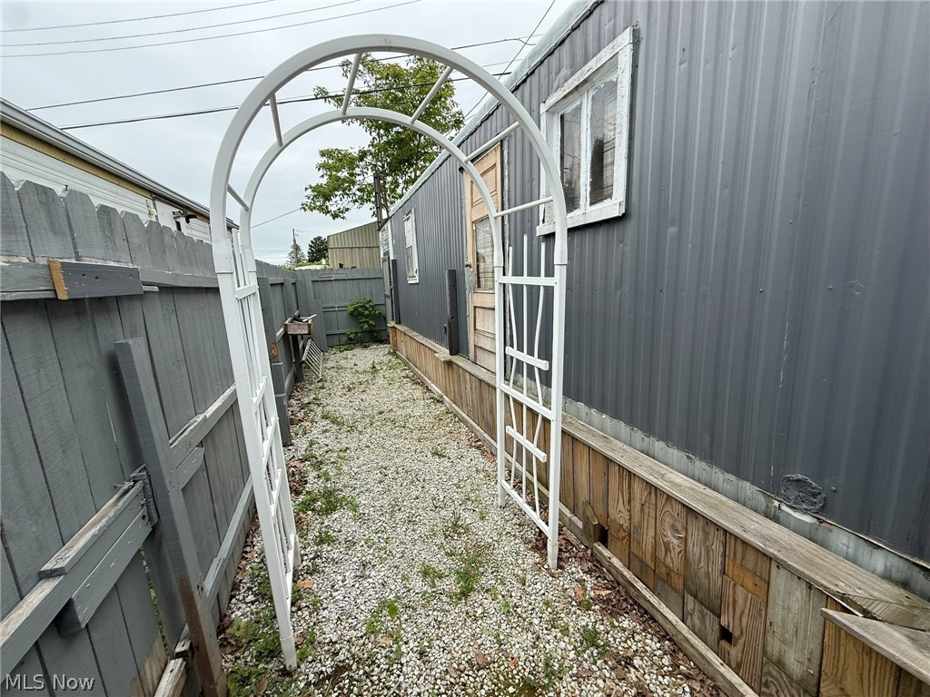 614 Karen Avenue NW New Philadelphia OH 44663