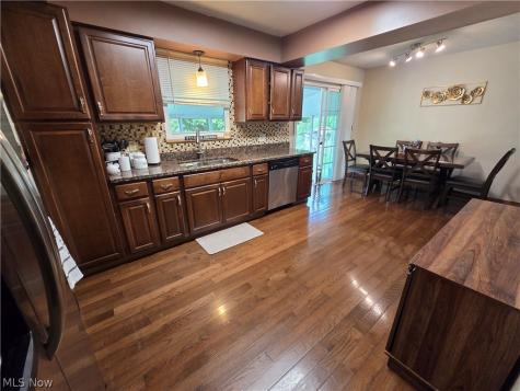 19157 Howe Road Strongsville OH 44136
