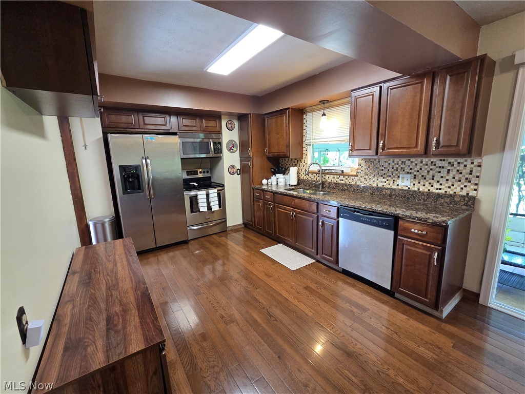 19157 Howe Road Strongsville OH 44136