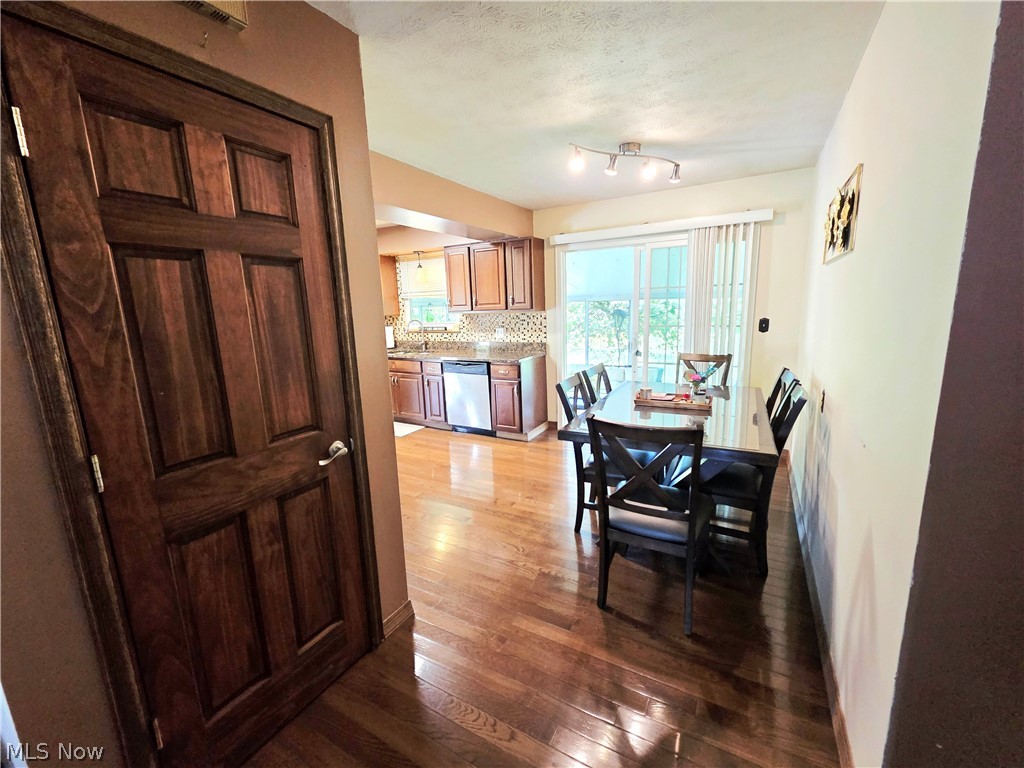 19157 Howe Road Strongsville OH 44136