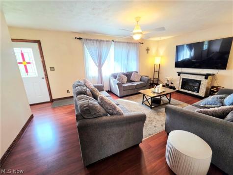 19157 Howe Road Strongsville OH 44136