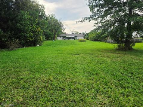 19157 Howe Road Strongsville OH 44136