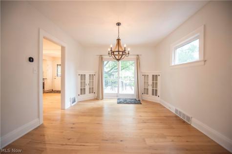 2187 Arthur Avenue Lakewood OH 44107
