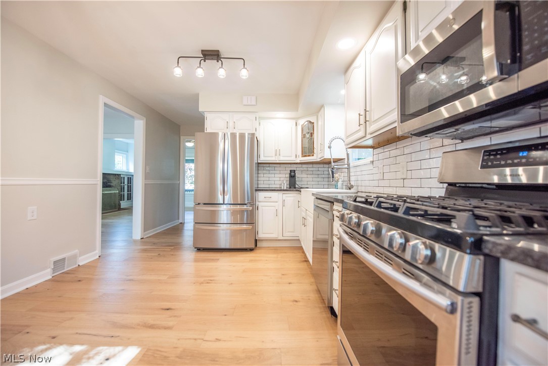 2187 Arthur Avenue Lakewood OH 44107