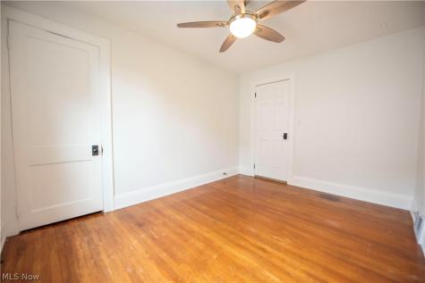 2187 Arthur Avenue Lakewood OH 44107