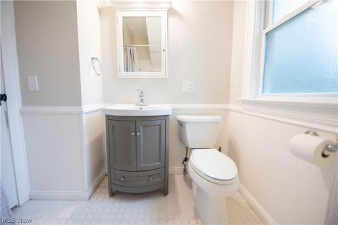 2187 Arthur Avenue Lakewood OH 44107