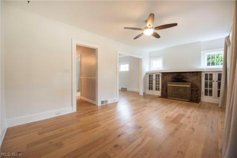 2187 Arthur Avenue Lakewood OH 44107