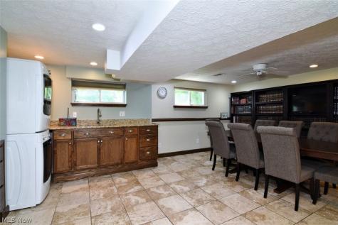 2275 Gary Drive Twinsburg OH 44087