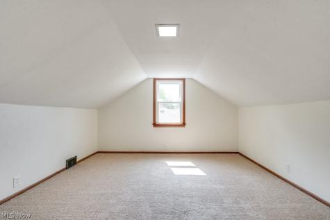 2031 W Pleasant Valley Road Parma OH 44134