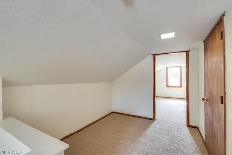 2031 W Pleasant Valley Road Parma OH 44134