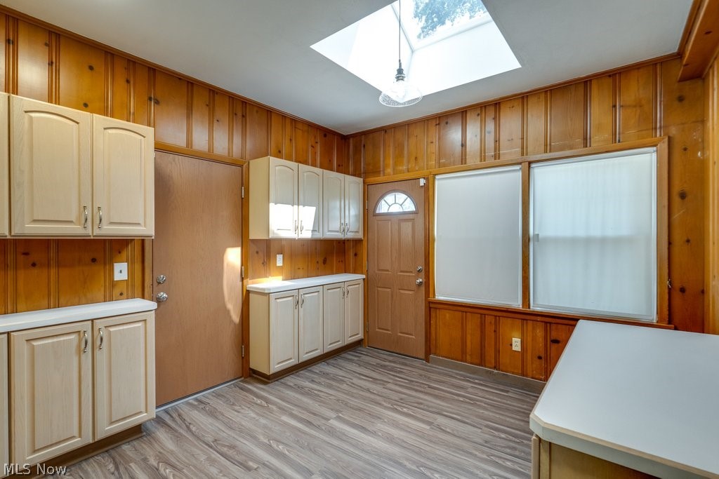 2031 W Pleasant Valley Road Parma OH 44134