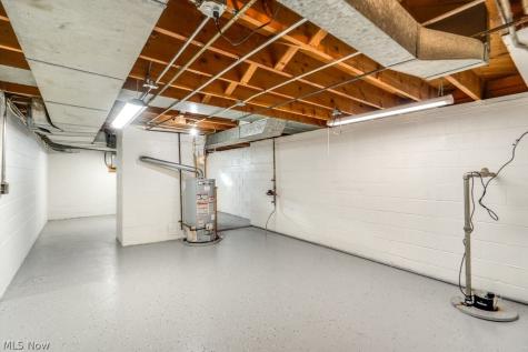 2031 W Pleasant Valley Road Parma OH 44134
