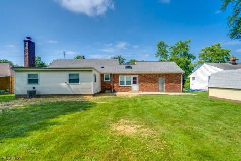 2031 W Pleasant Valley Road Parma OH 44134