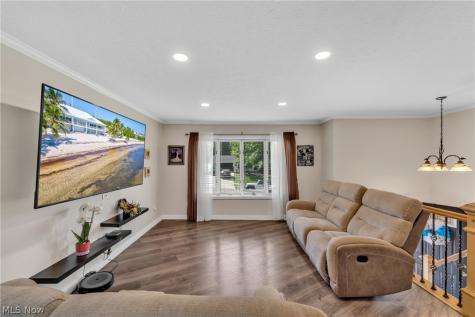 9412 Munich Drive Parma OH 44130