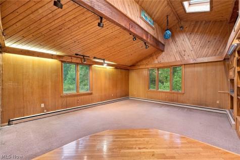 1365 Hillandale Drive Bath OH 44333